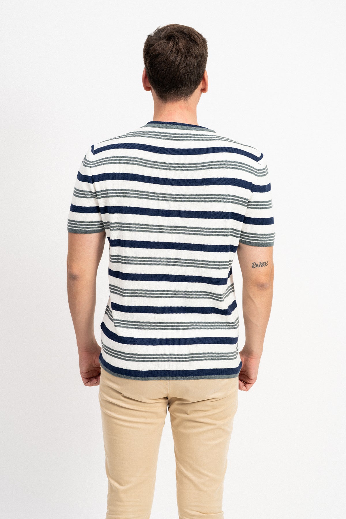 Kısa Kol Çizgili Triko Tişört