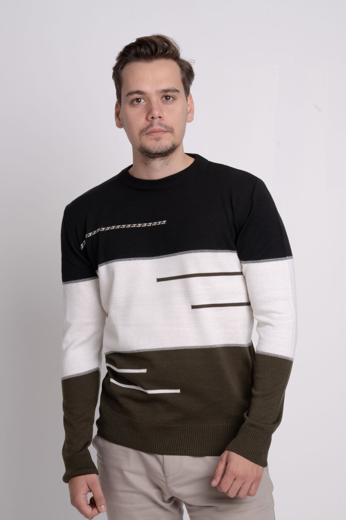 Bisiklet Yaka Üç Renkli Erkek Triko Kazak