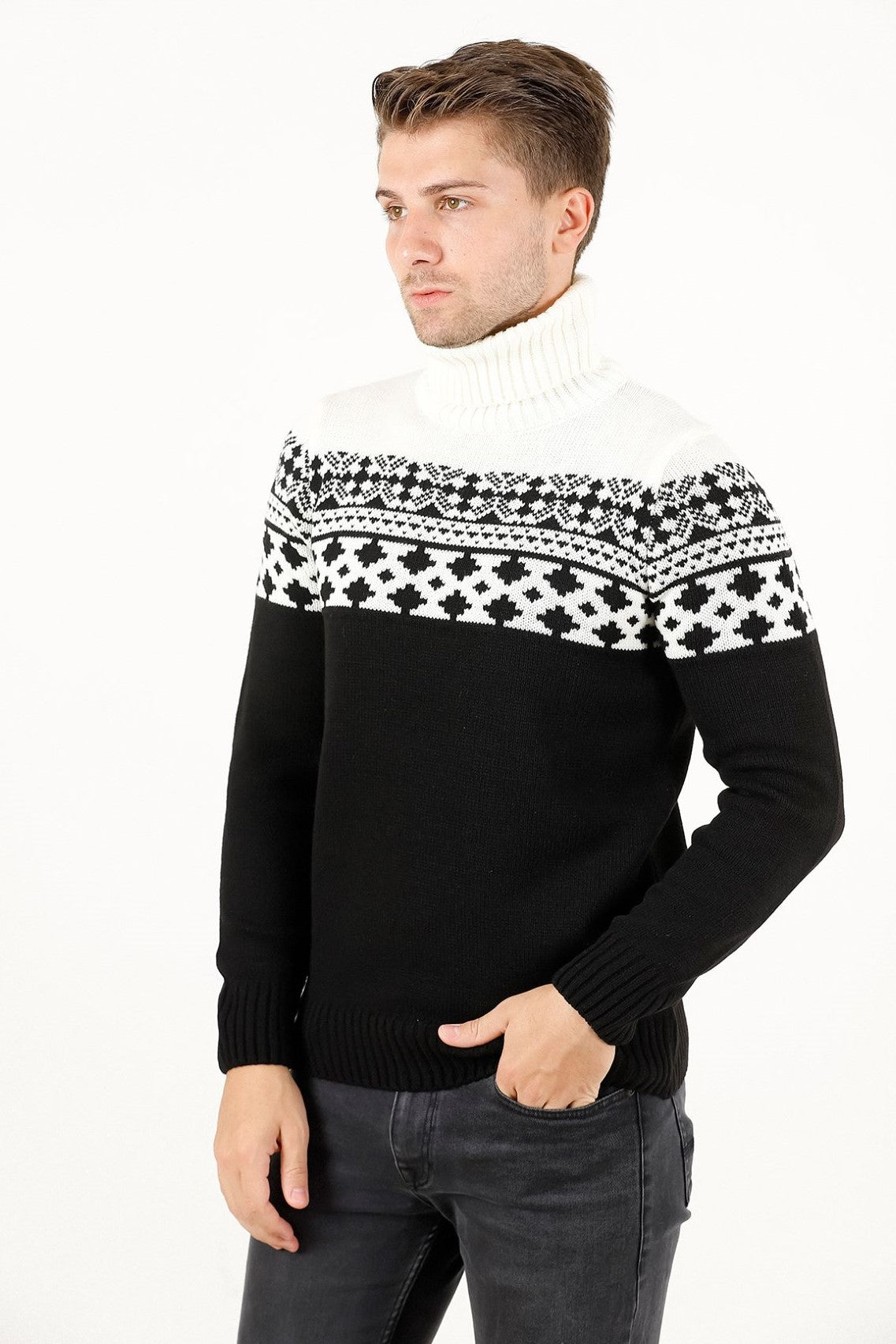 Balıkçı Yaka Jakar Desenli Erkek Triko Kazak